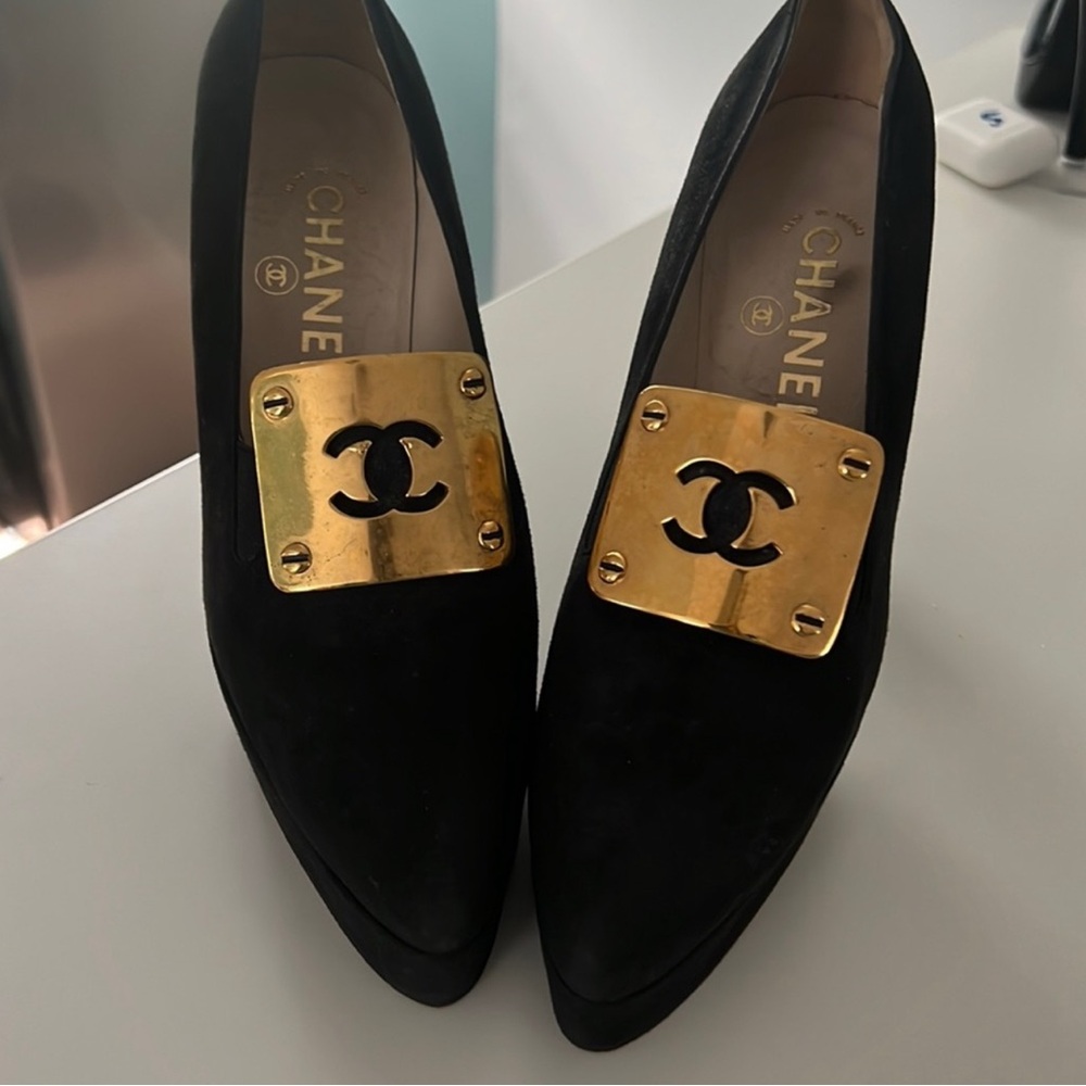 Chanel Black and Gold Women's Shoes